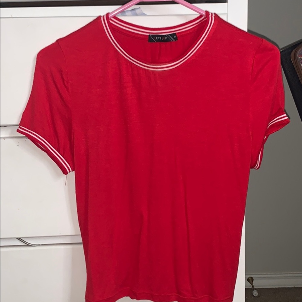 Red tee